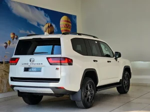 2026 Toyota Land Cruiser 300 Series