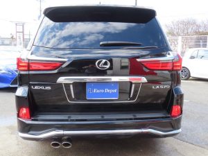 Lexus LX 570 in Kenya