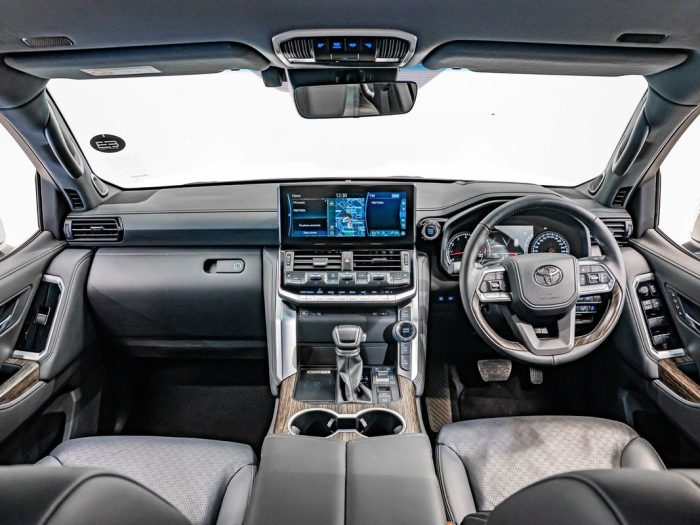 2025 Toyota Land Cruiser 300 Series ZX For Sale in Kenya