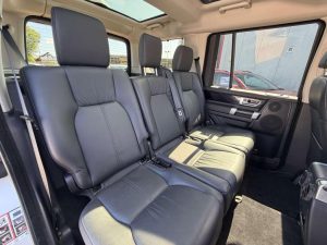 Land Rover Discovery 4 in Kenya