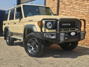 Car Hire for tourists in Nairobi Kenya