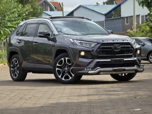 Car Hire for tourists in Nairobi Kenya