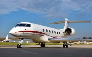 Which one is fast? Private Jet vs Commercial Flight in Kenya