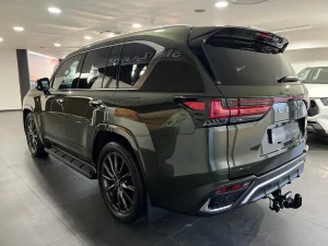 Lexus LX 700h in Kenya