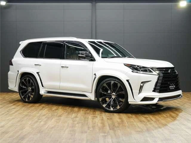 Lexus LX 570 in Kenya