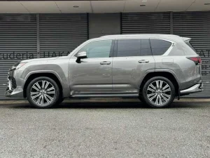 Lexus LX 600 in Kenya