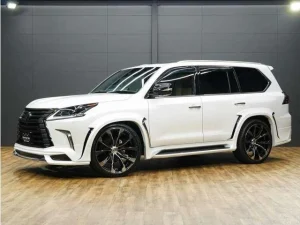 Lexus LX 570 in Kenya